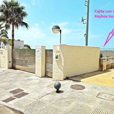 On Beach Deluxe Apartment With Pools And Own Garden El Puerto de Santa María Exteriör bild
