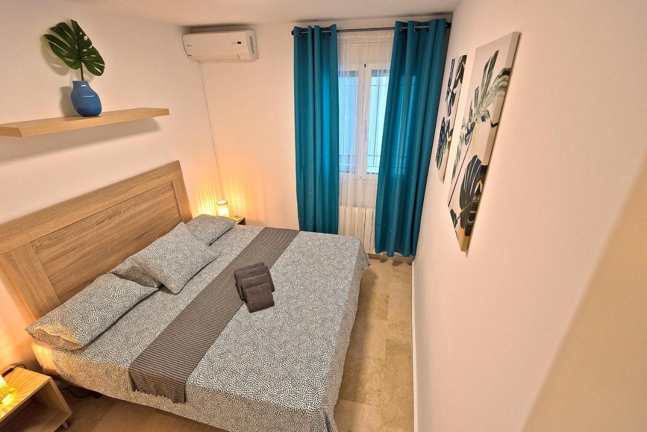On Beach Deluxe Apartment With Pools And Own Garden El Puerto de Santa María Exteriör bild