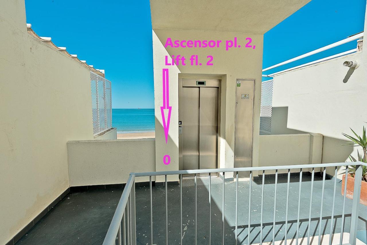 On Beach Deluxe Apartment With Pools And Own Garden El Puerto de Santa María Exteriör bild