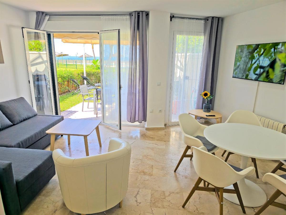 On Beach Deluxe Apartment With Pools And Own Garden El Puerto de Santa María Exteriör bild
