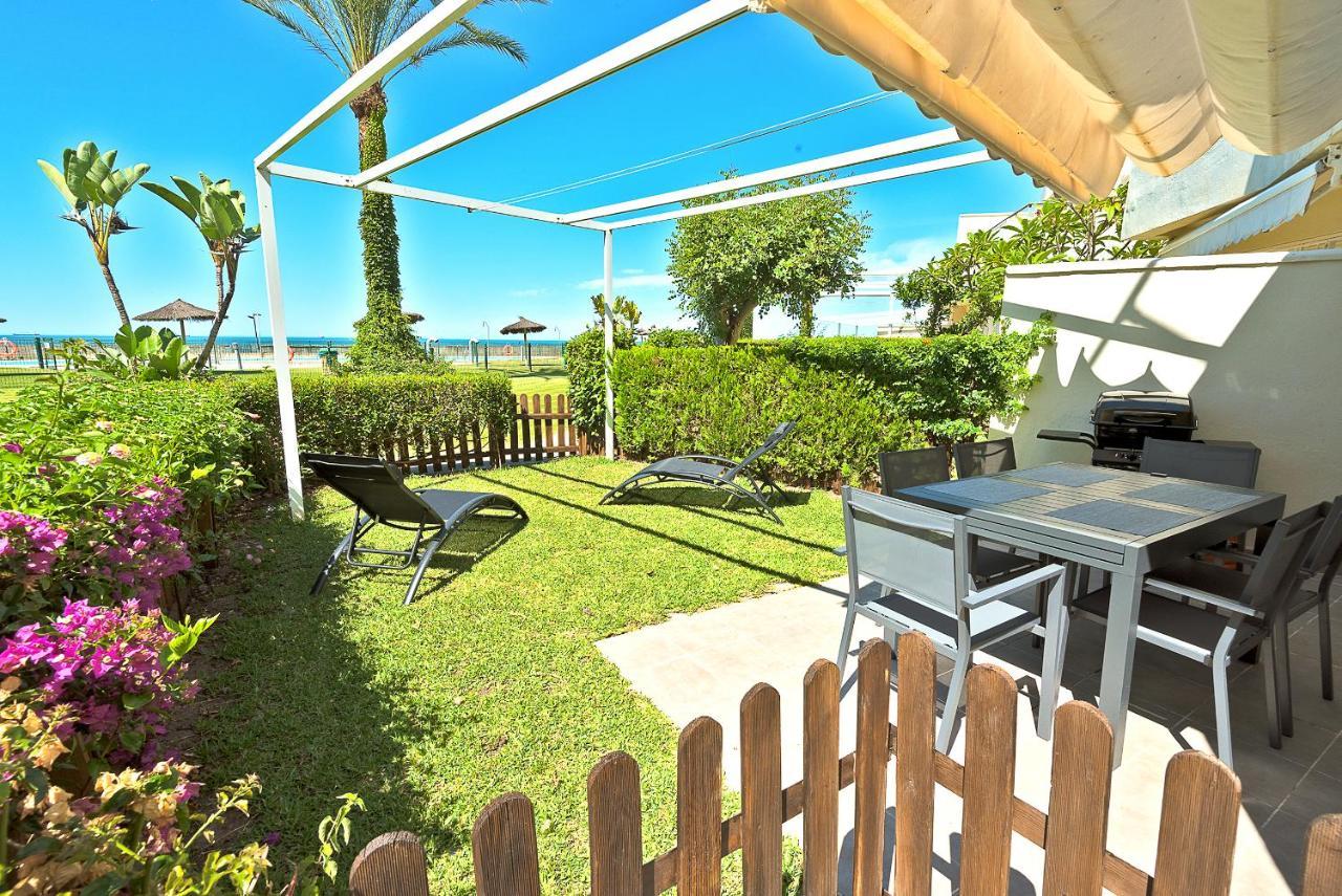 On Beach Deluxe Apartment With Pools And Own Garden El Puerto de Santa María Exteriör bild