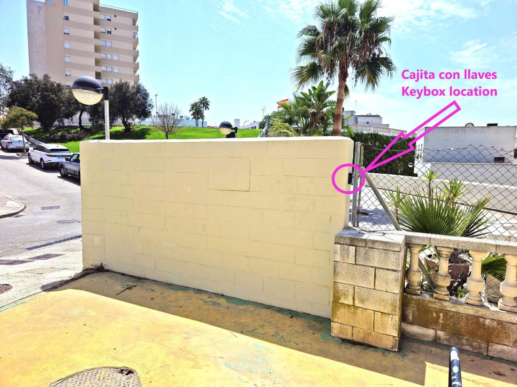 On Beach Deluxe Apartment With Pools And Own Garden El Puerto de Santa María Exteriör bild
